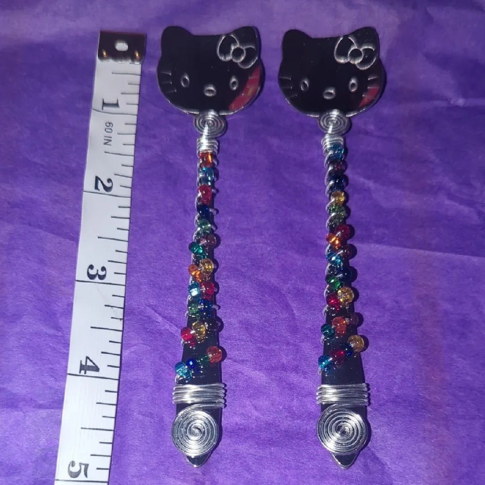 Hand Beaded HELLO KITTY Spoons (2)